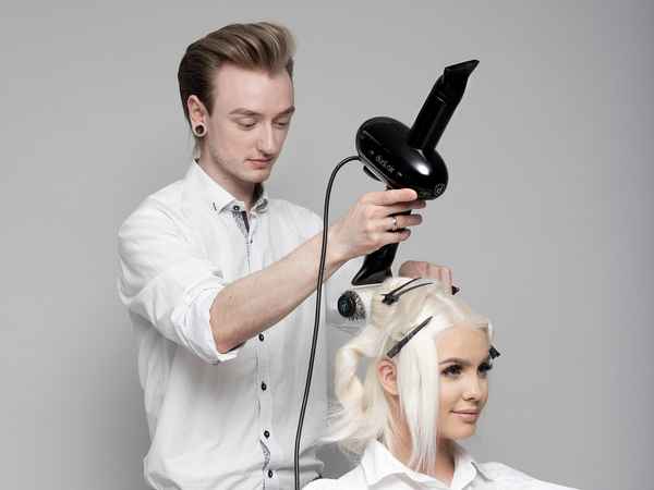 How to safely and efficiently blow-dry with the Dual Air T1 professional blow-dryer