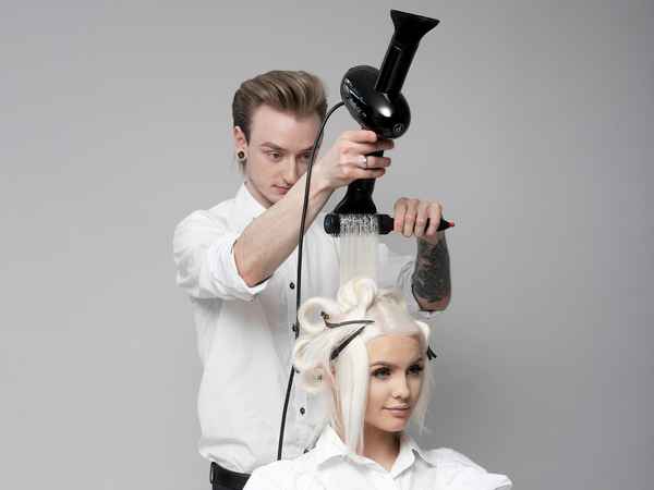 How to safely and efficiently blow-dry with the Dual Air T1 professional blow-dryer